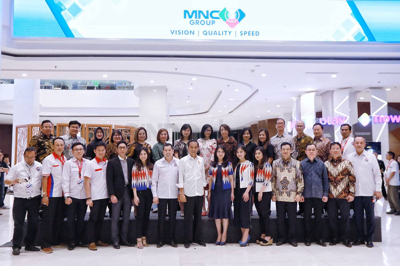 Presiden Jokowi Buka...