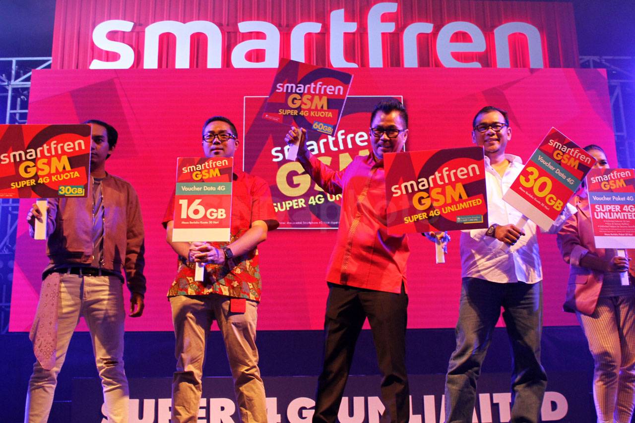 Smartfren Luncurkan...