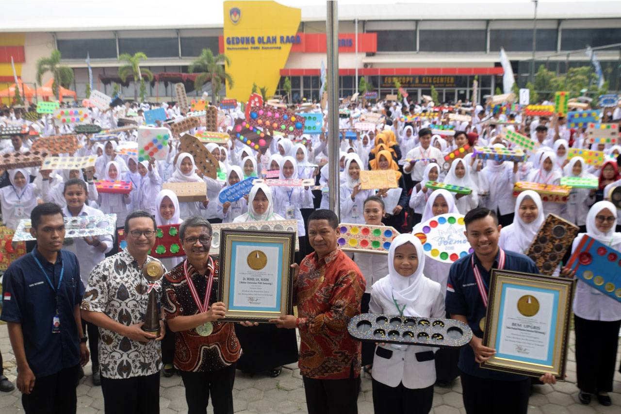 2.000 Mahasiswa Catat...