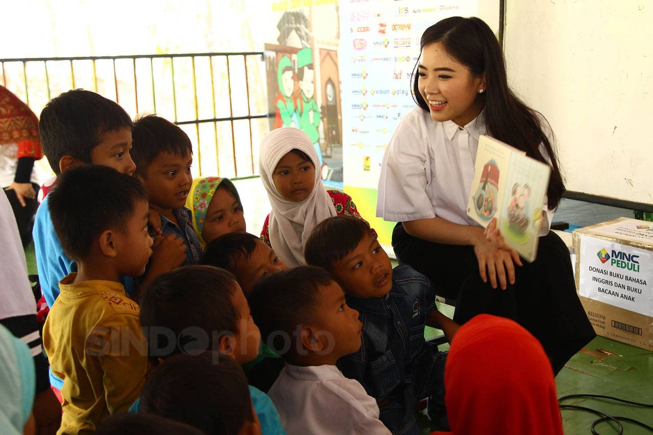 MNC Peduli Serahkan...