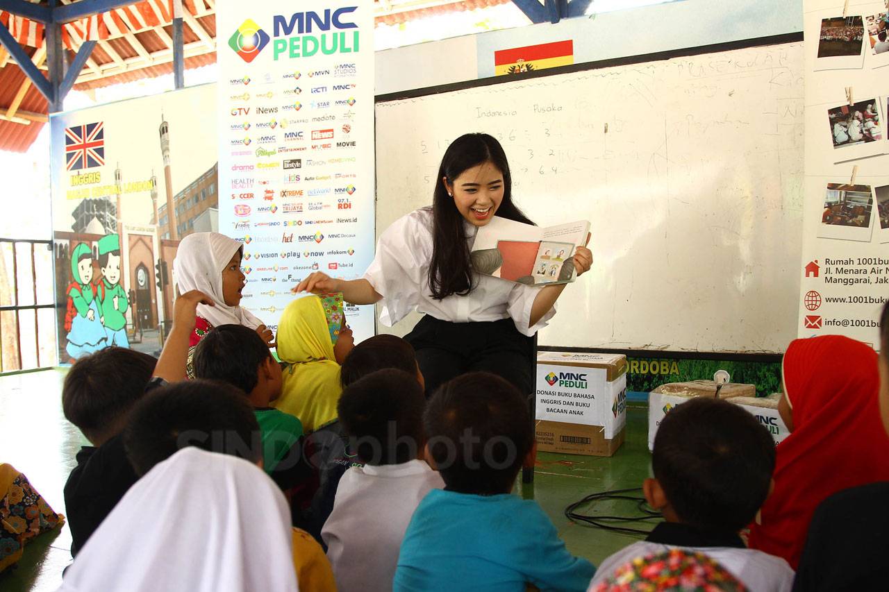 MNC Peduli Serahkan...
