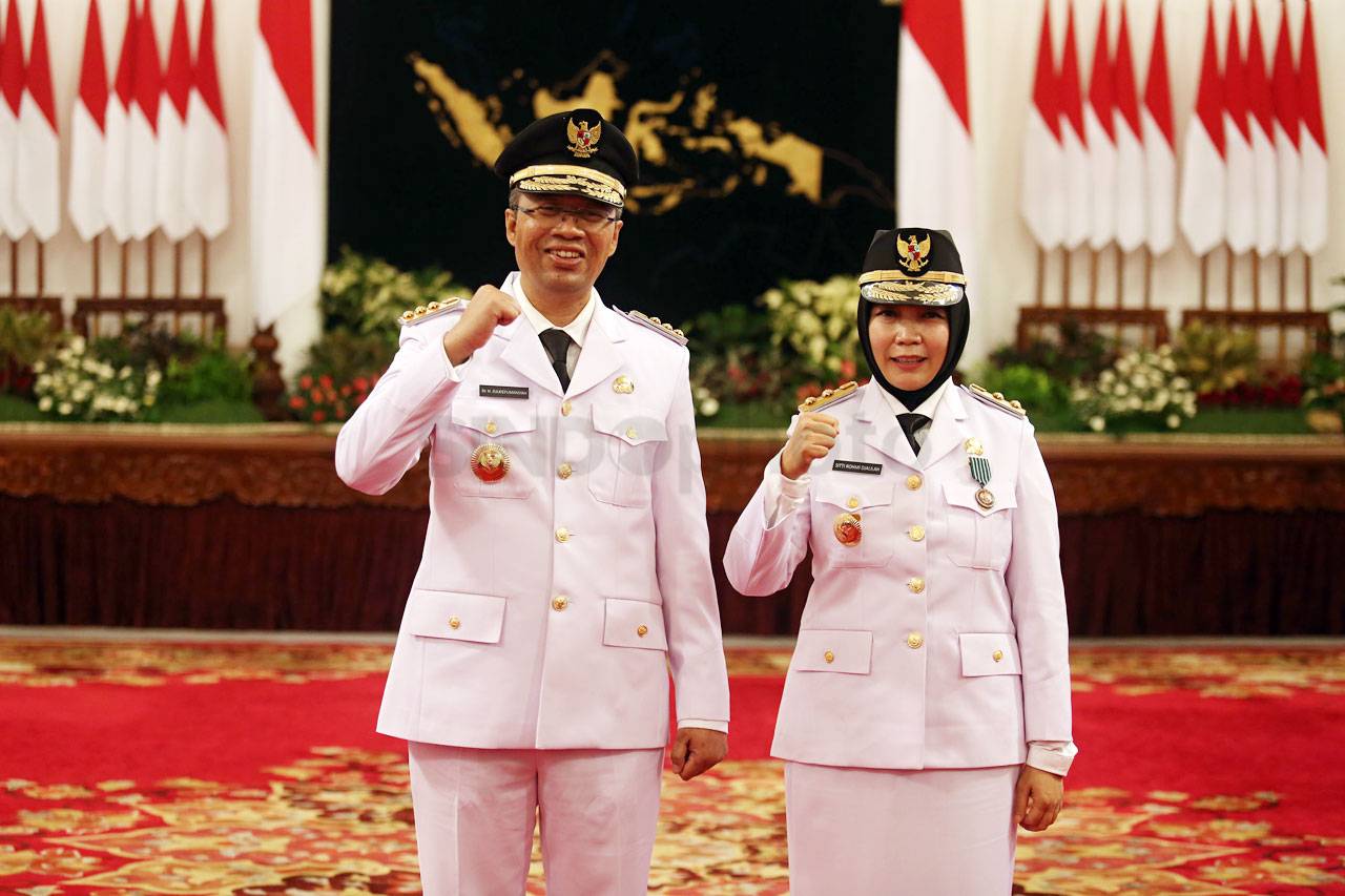 Presiden Jokowi Lantik...