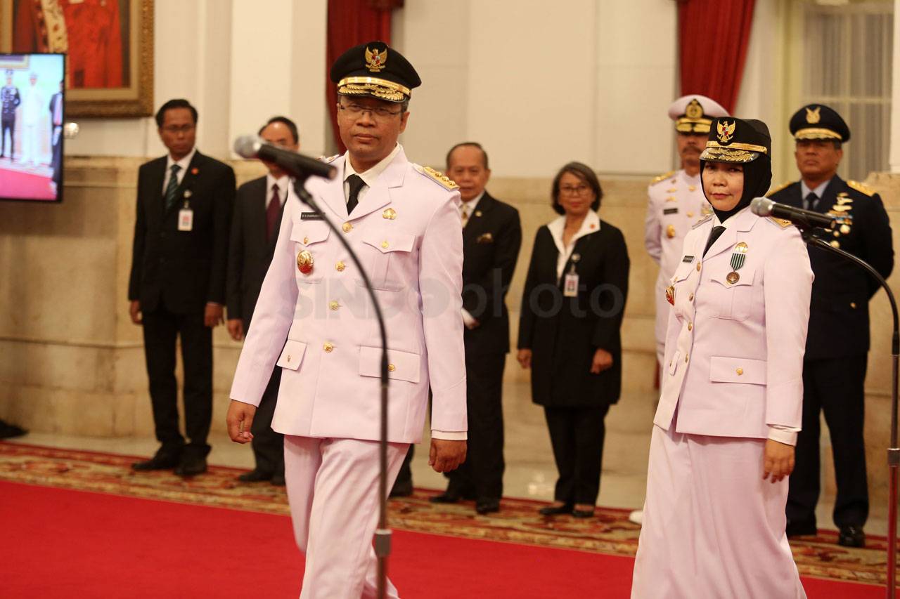 Presiden Jokowi Lantik...