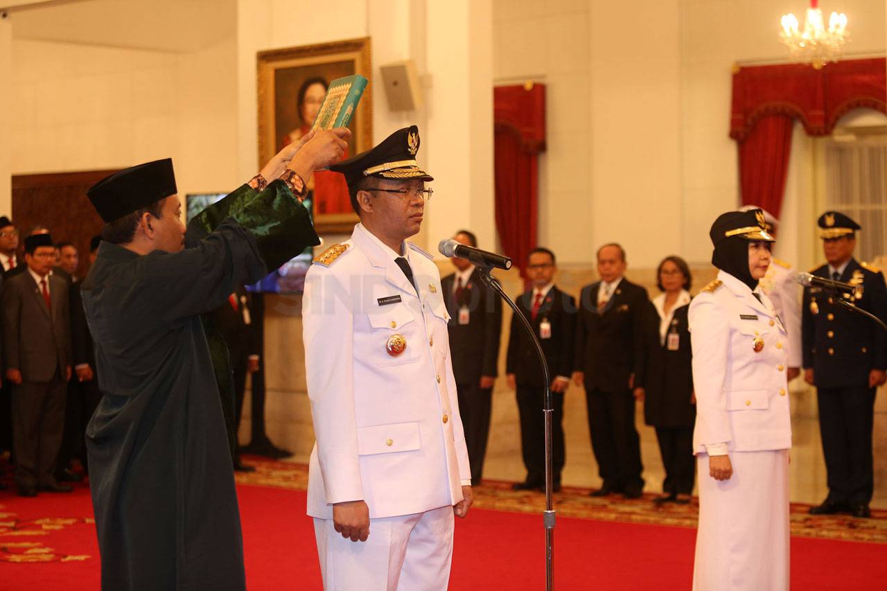 Presiden Jokowi Lantik...
