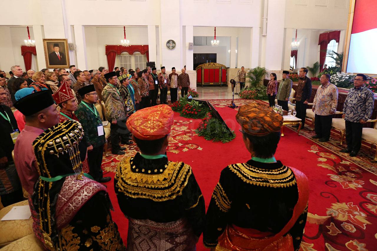 Presiden Jokowi Buka...