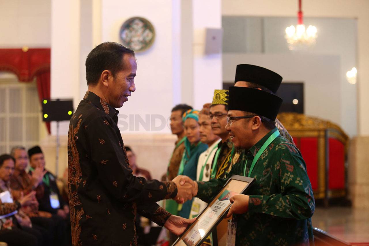 Presiden Jokowi Buka...