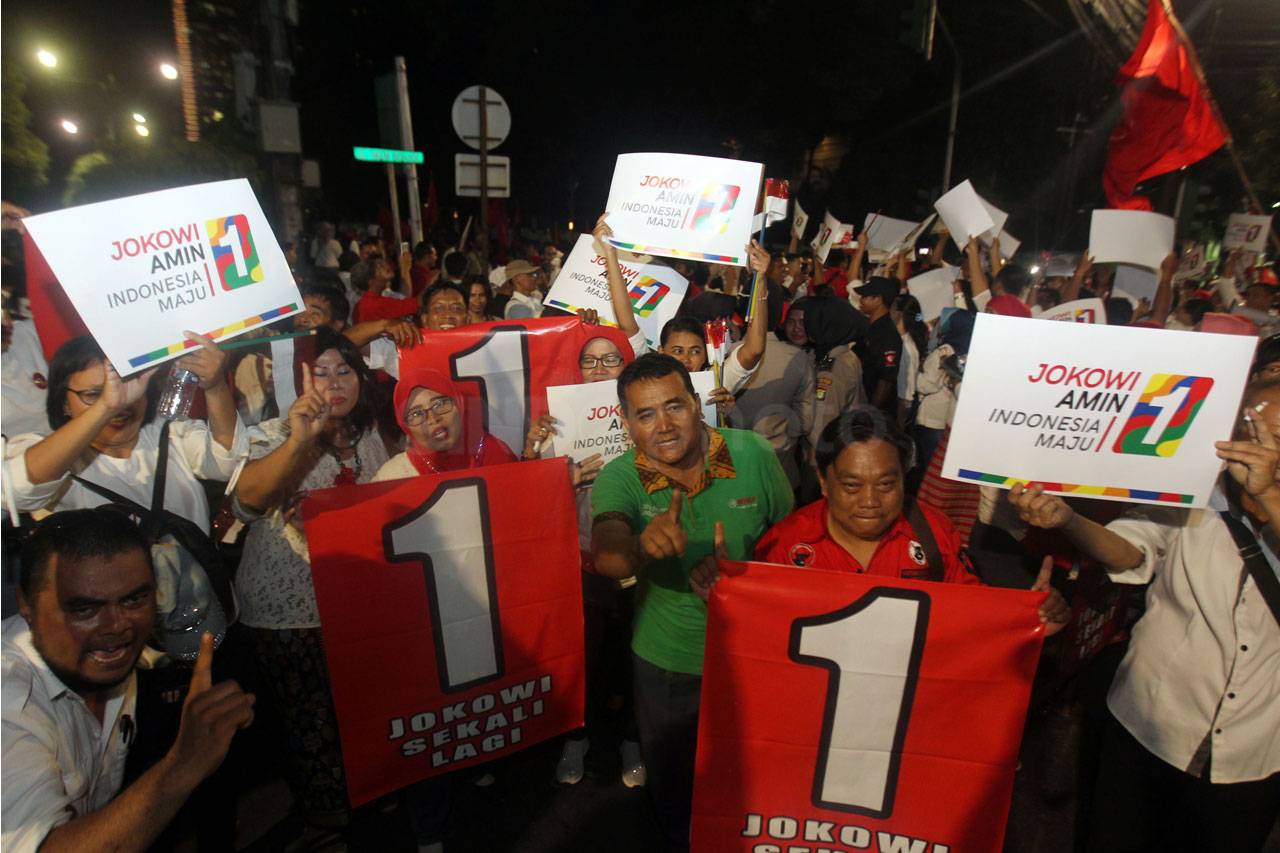 Dukungan Kedua Pasangan...