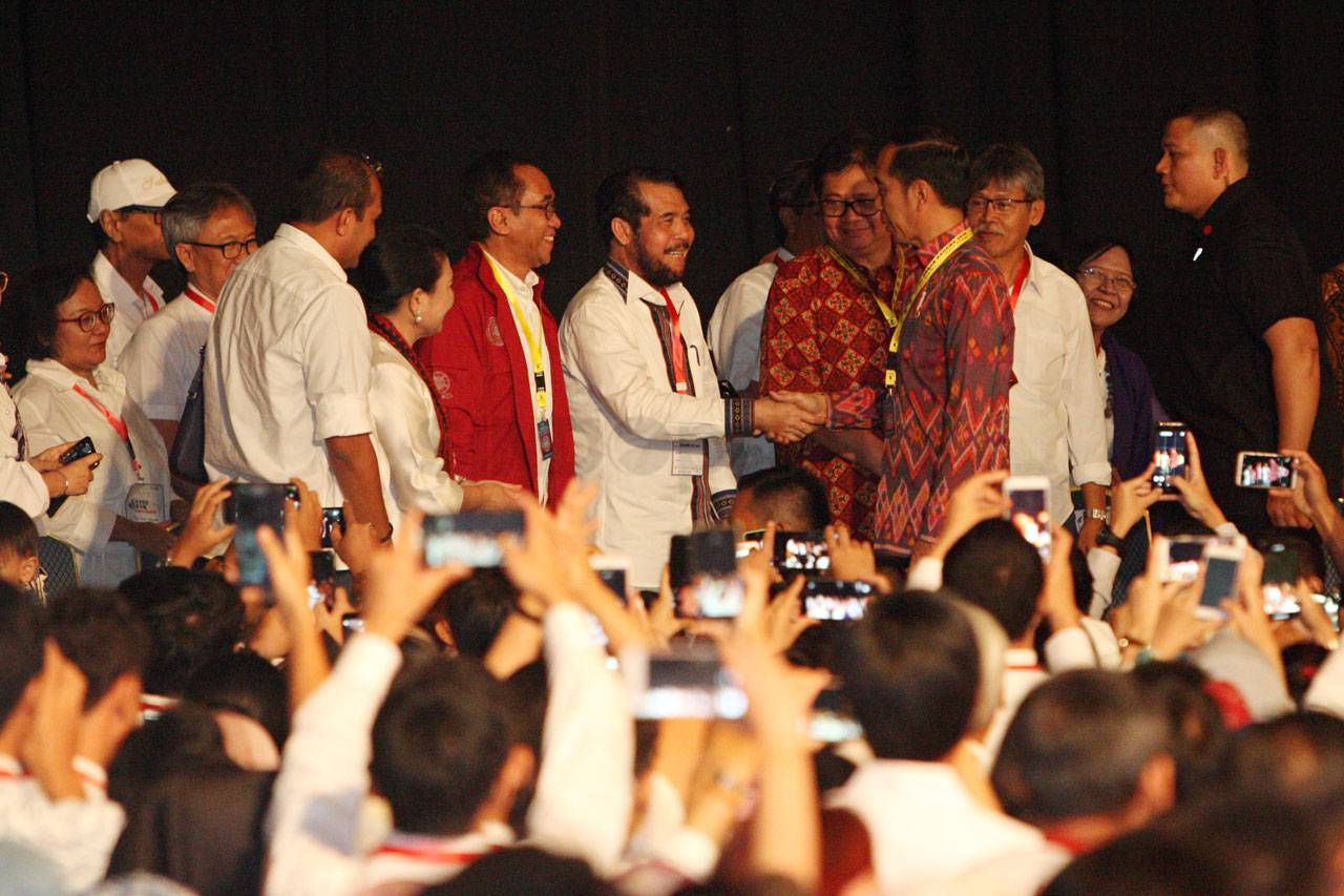 Presiden Jokowi Hadiri...
