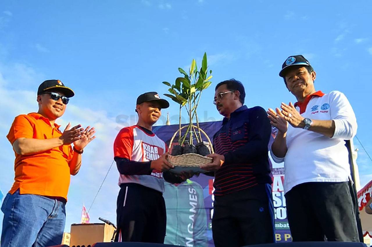 Kirab Pemuda Tanam Bibit...