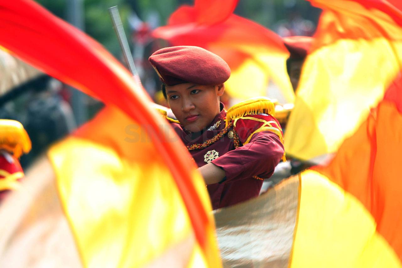Parade Balon Raksasa...