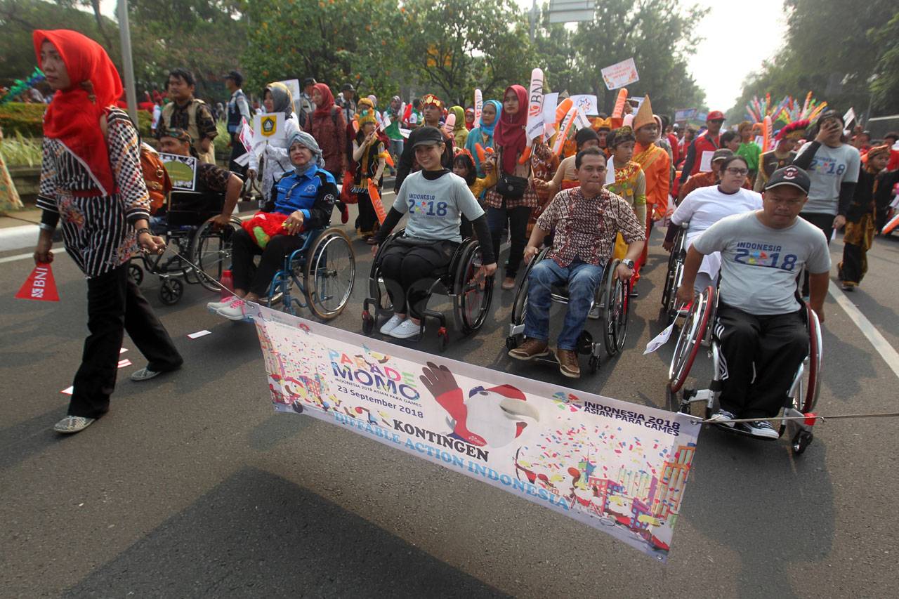 Parade Balon Raksasa...