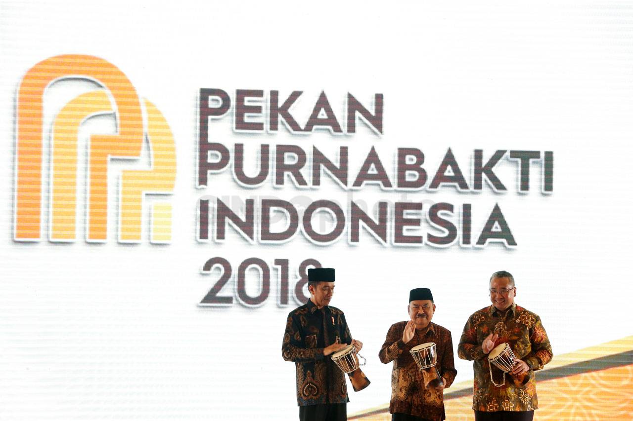 Presiden Jokowi Buka...