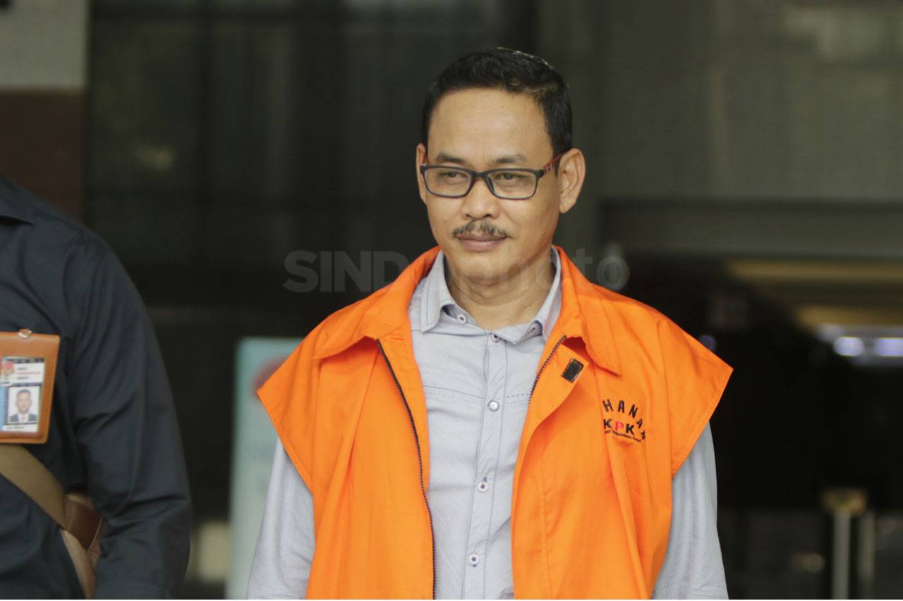 KPK Periksa Anggota...