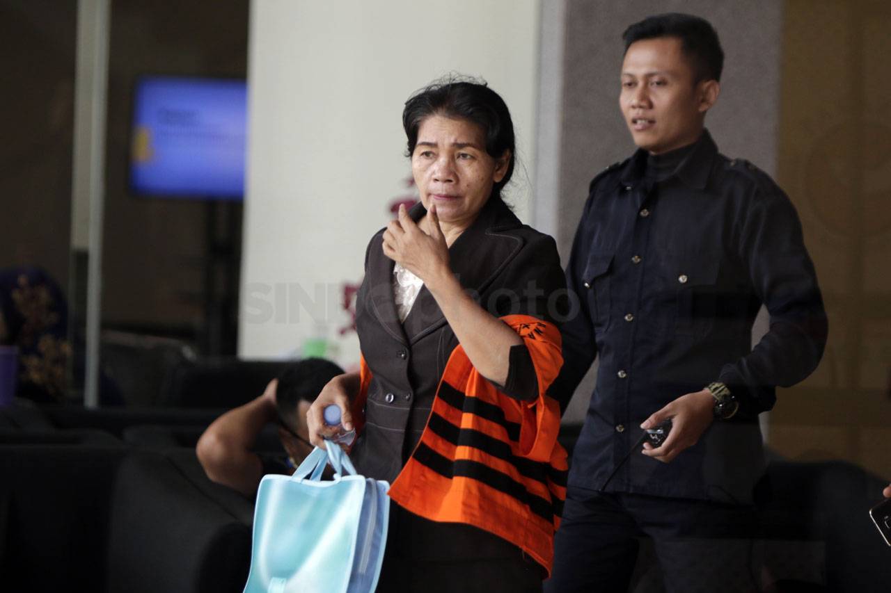 Kembangkan Kasus Suap...