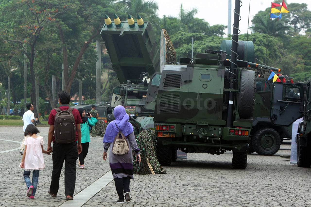 Sambut HUT Ke-73, TNI...