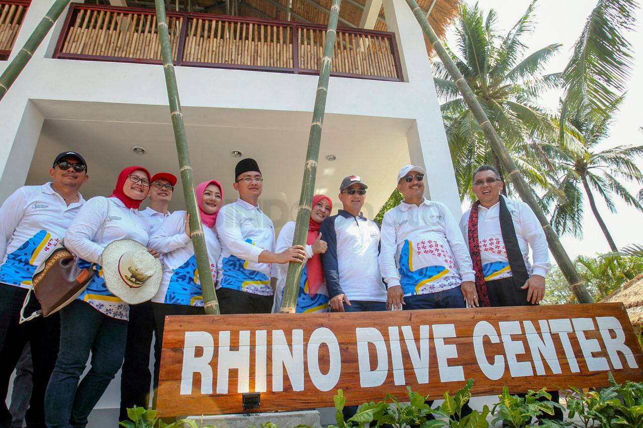 Menpar Buka Festival...