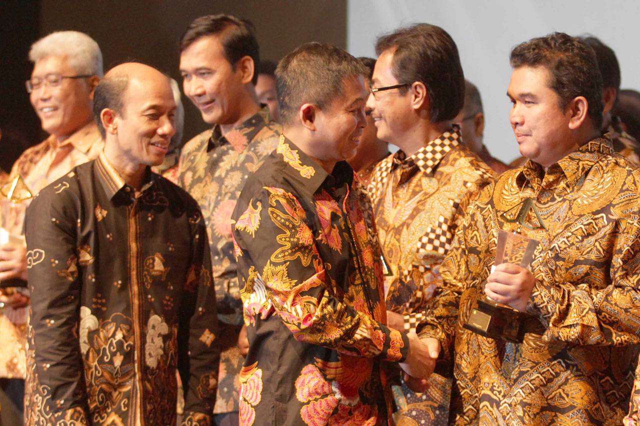 Semen Indonesia Raih...