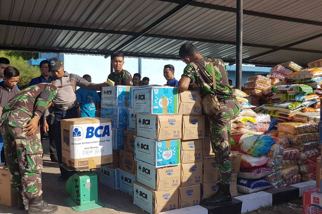 BCA dan BCA Syariah...