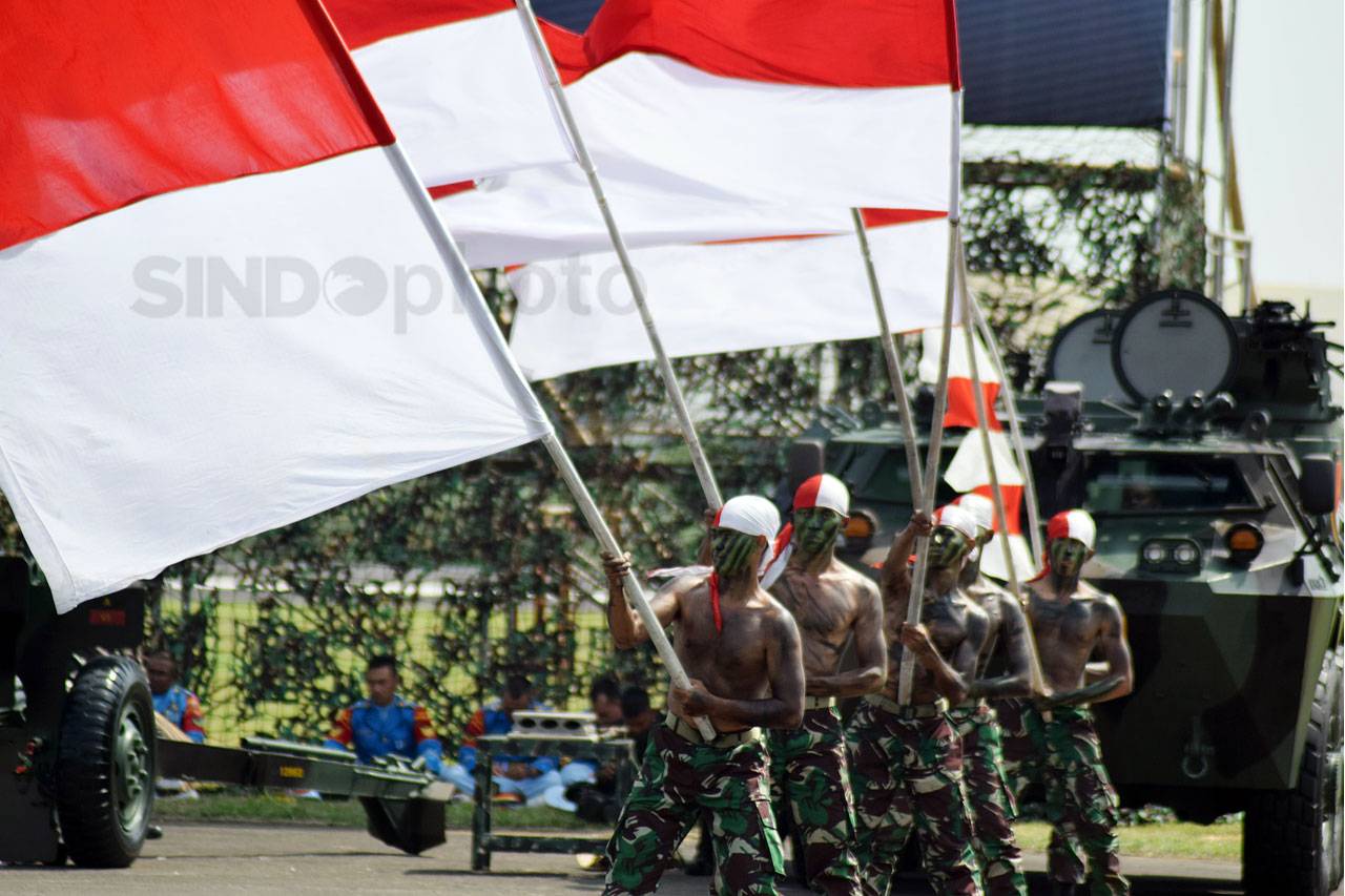 Upacara HUT Ke-73 TNI...