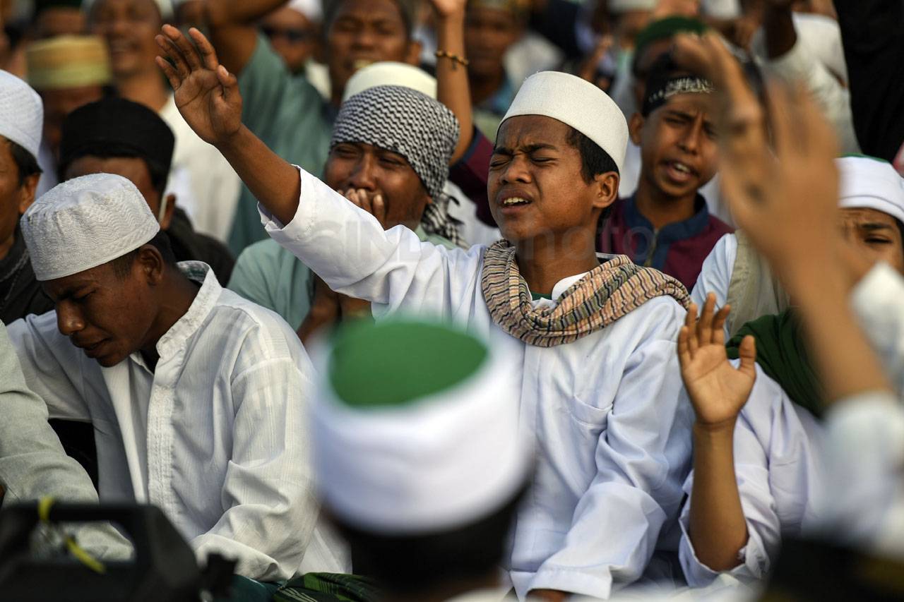 Warga Palu Gelar Doa...