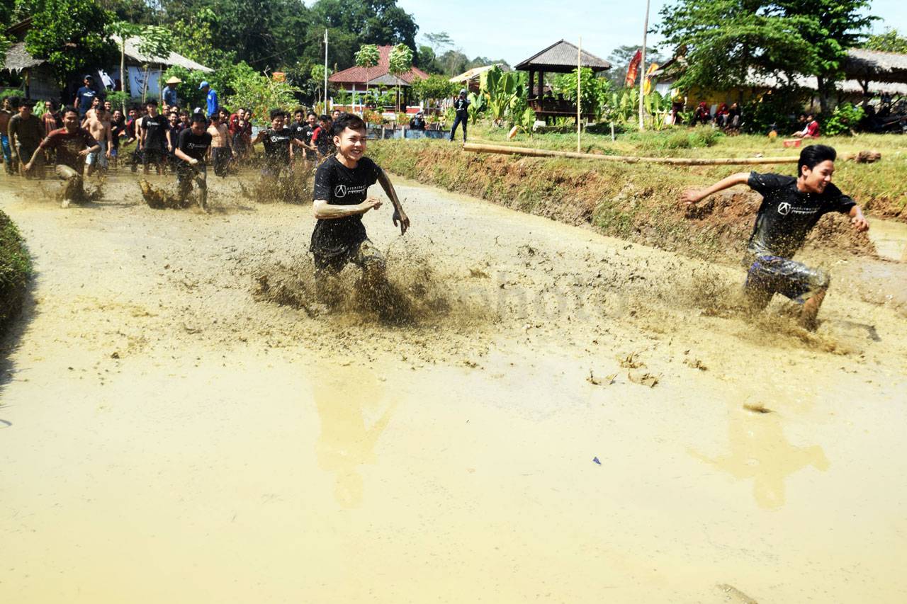 Serunya Fun Game di...