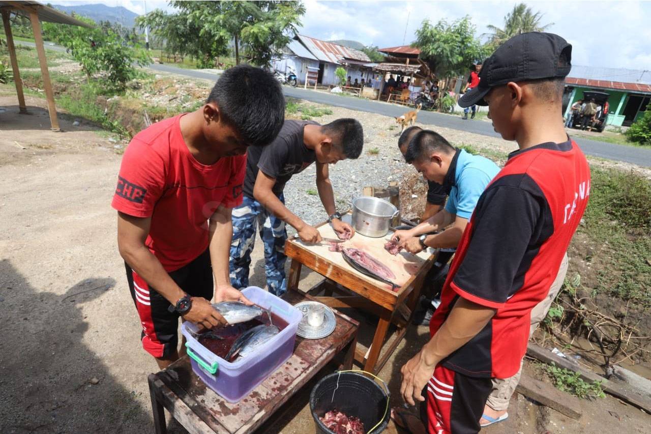 KKP Buka Dapur Umum...