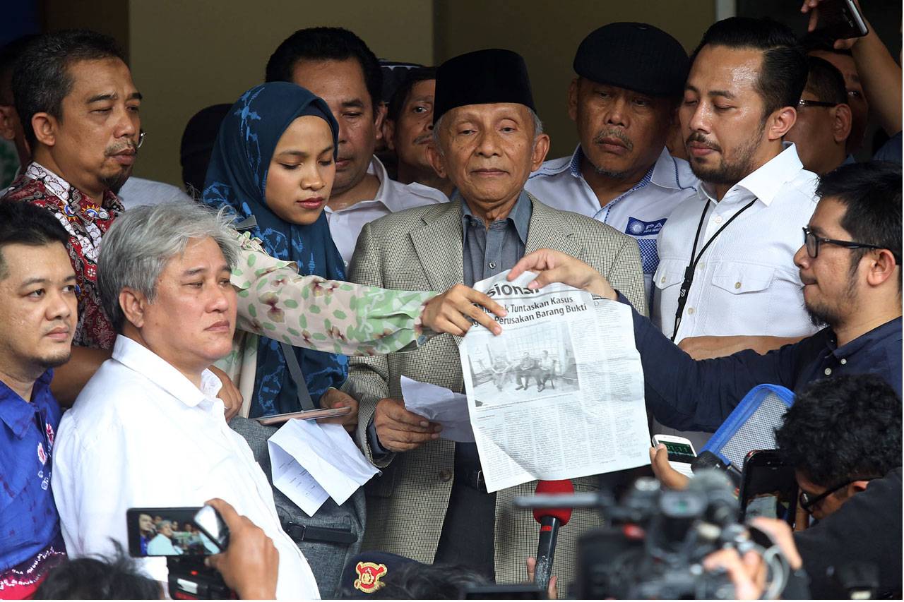 Amien Rais Penuhi Panggilan...