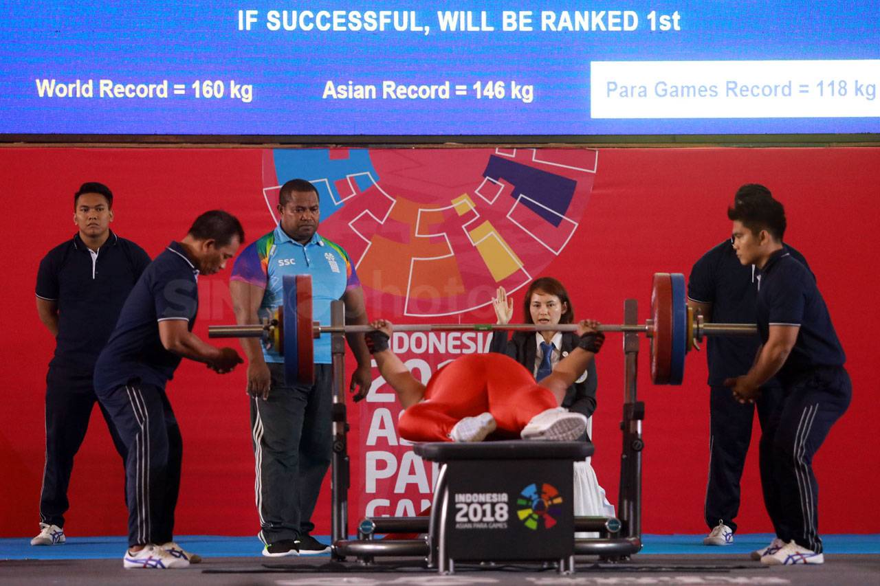 Cabang Para Powerlifting,...