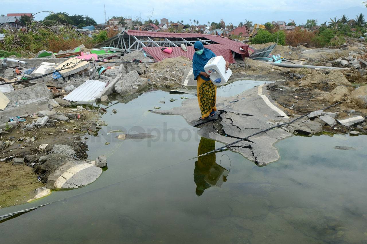 Korban Gempa Palu Mulai...