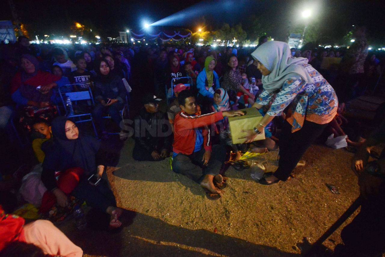 Warga Gunung Kidul Kumpulkan...