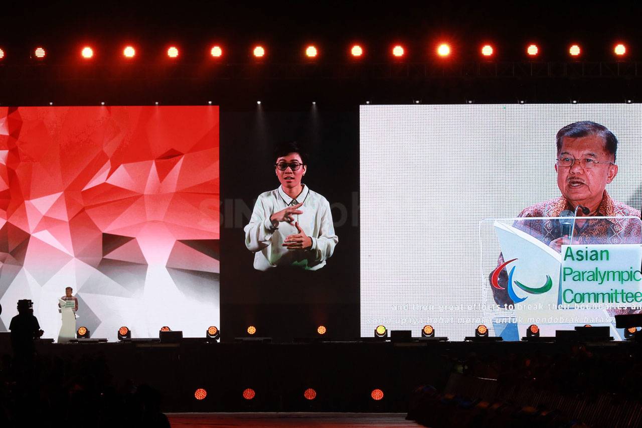 Closing Ceremony Asian...