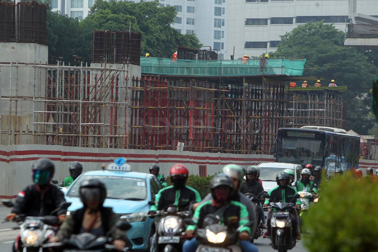 Proyek LRT di Rasuna...