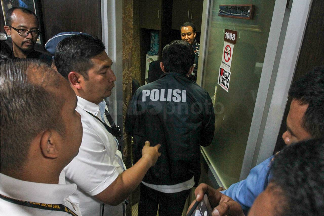 Polisi Selidiki Peluru...