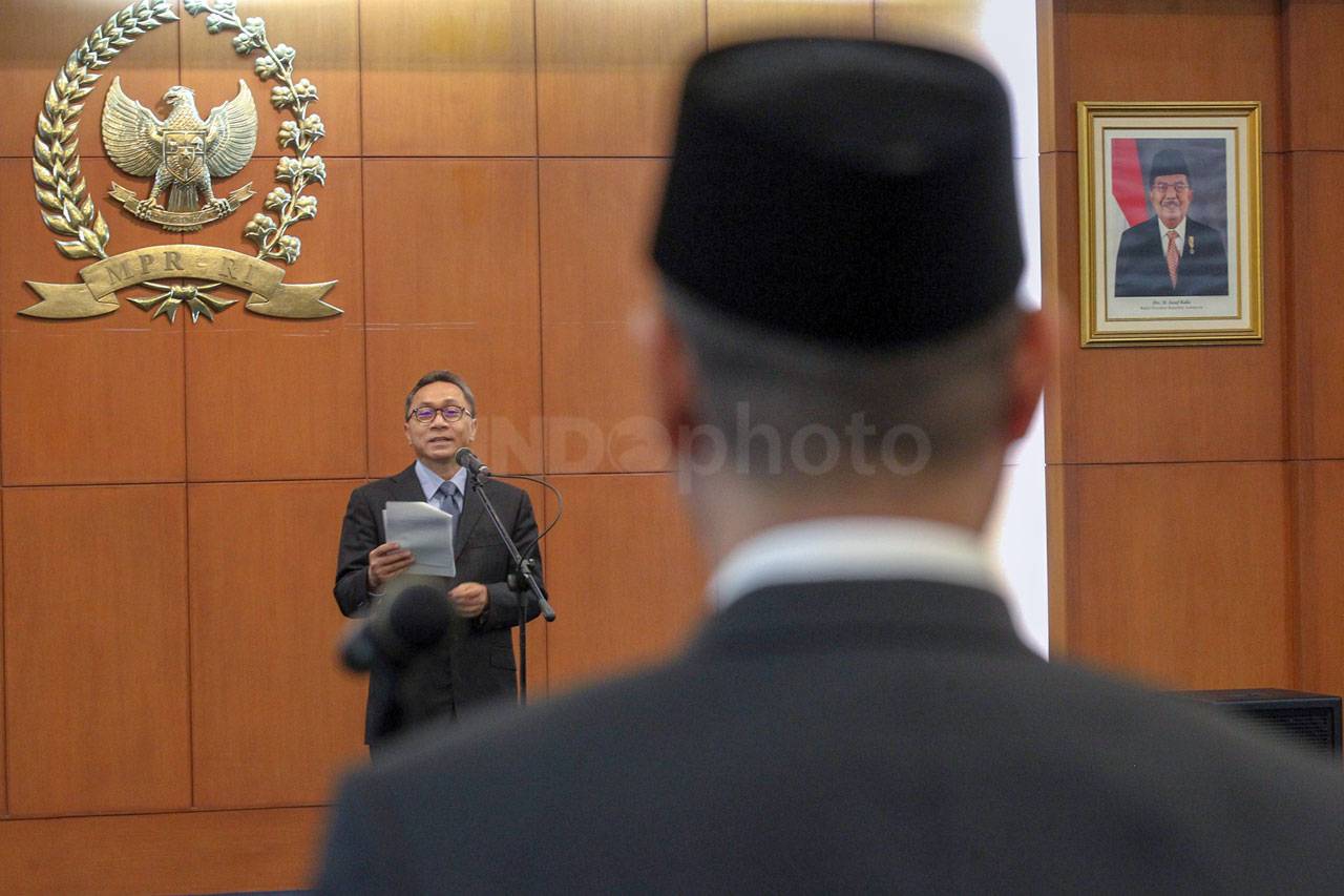 Zulkifli Hasan Lantik...