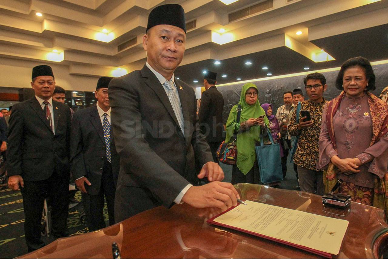 Zulkifli Hasan Lantik...