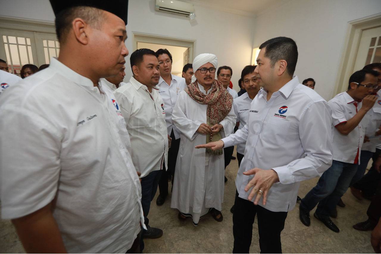 HT Berikan Pembekaan...