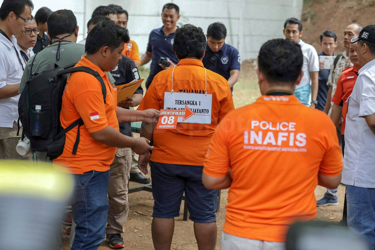 Polisi Gelar Rekonstruksi...