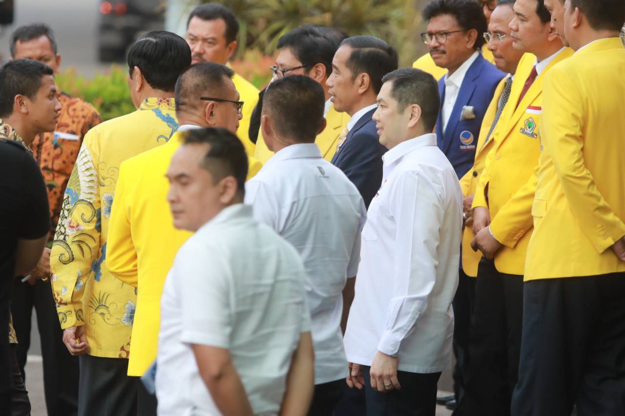Presiden Jokowi Hadiri...