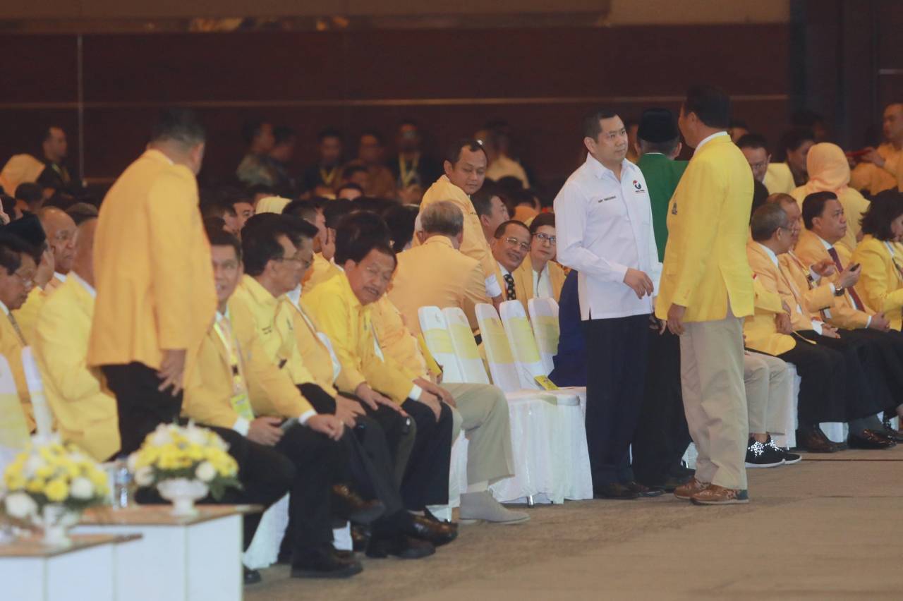 Presiden Jokowi Hadiri...