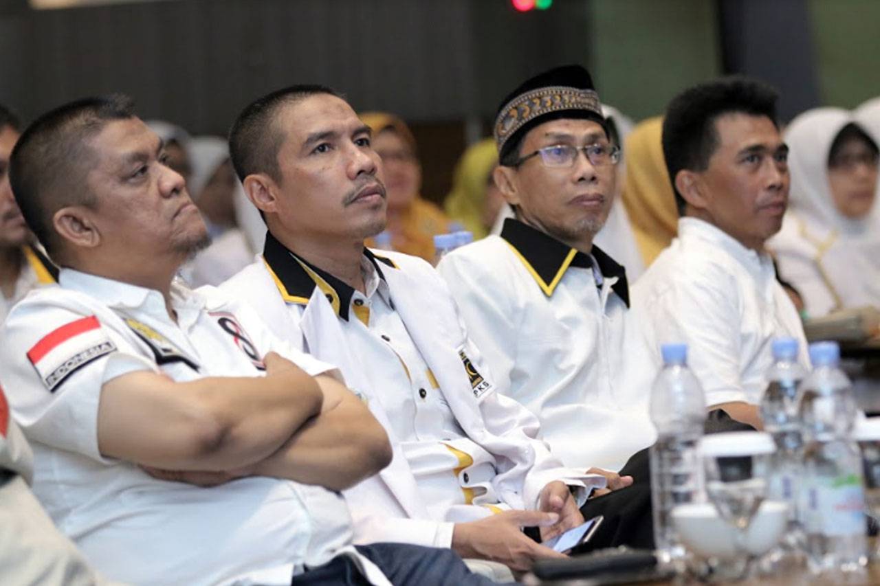 PKS Optimis Raih 65...
