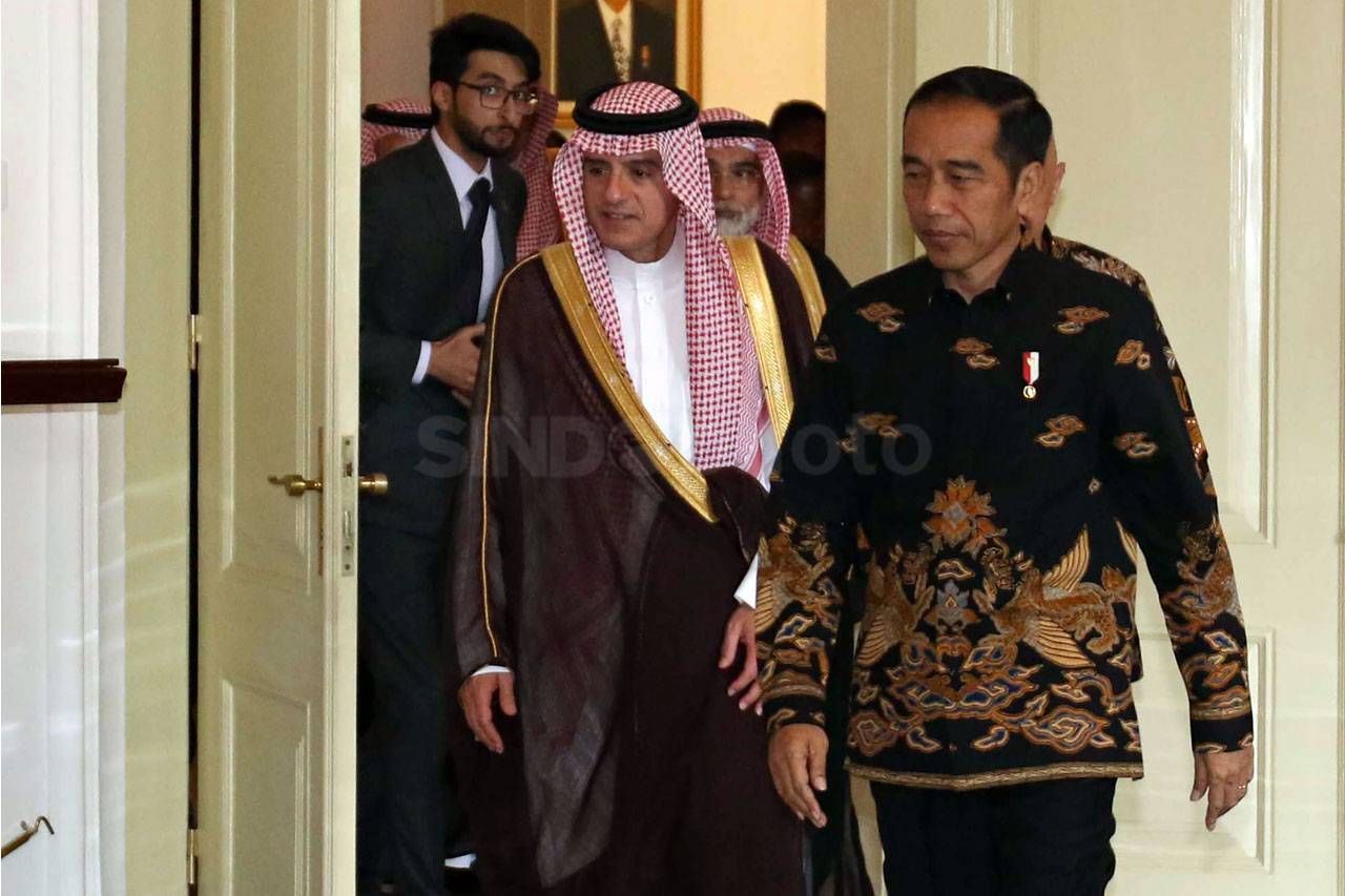 Presiden Jokowi Terima...
