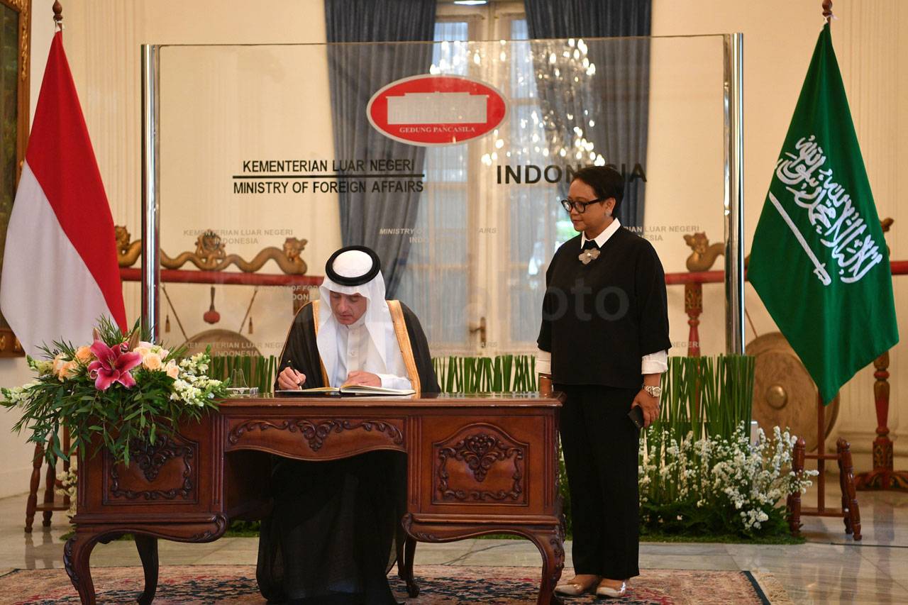 Menlu Retno Marsudi...