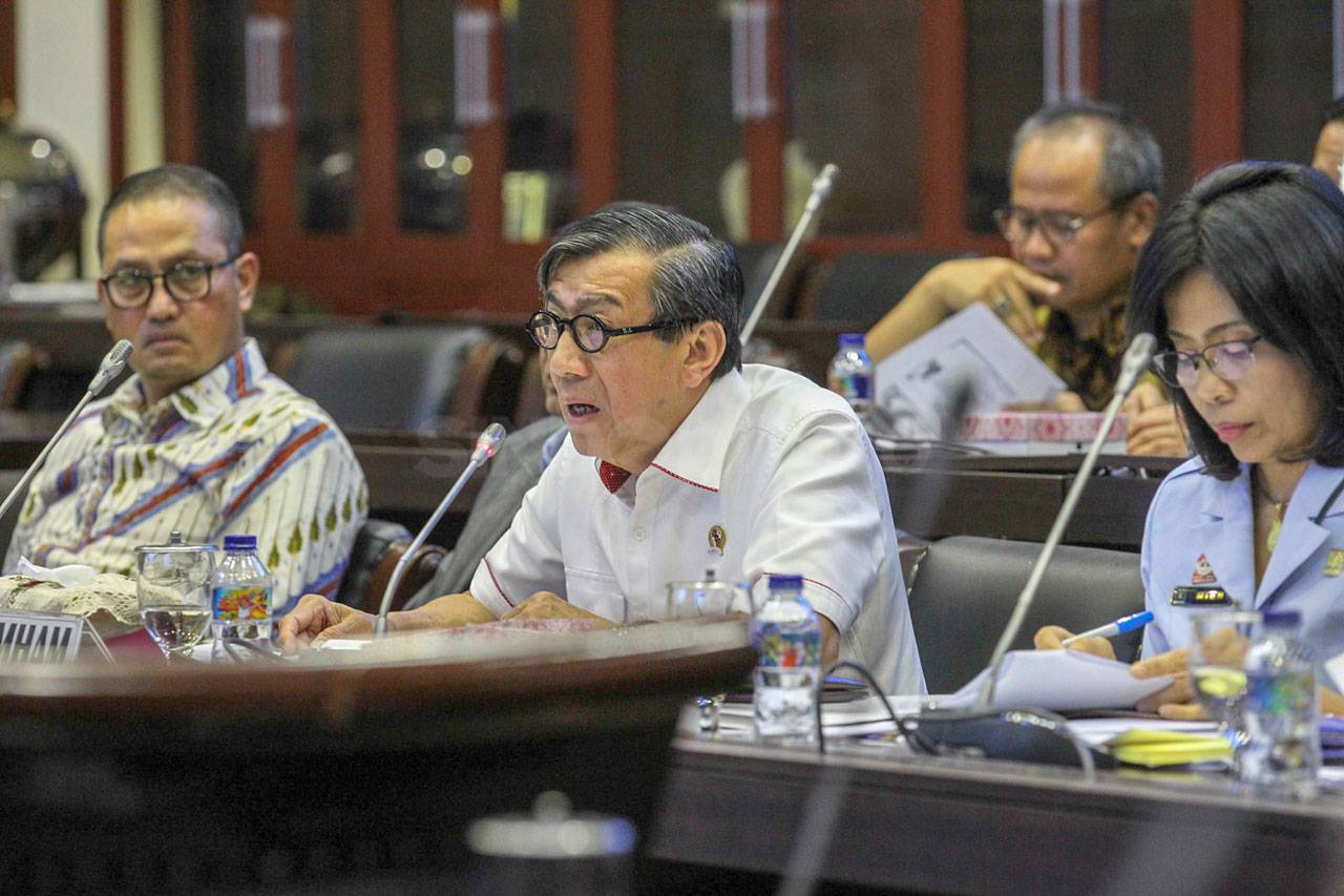 Menkumham Raker dengan...
