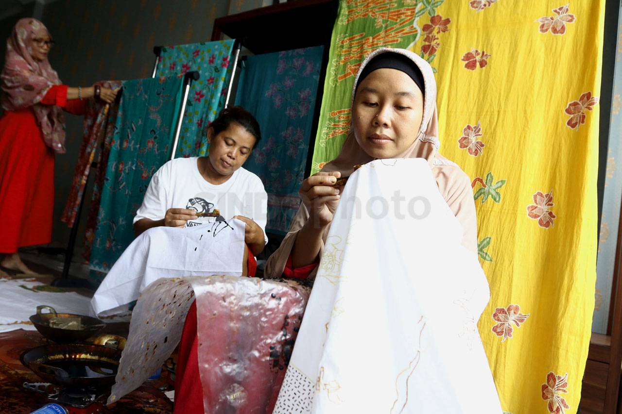 Pembuatan Batik Khas...