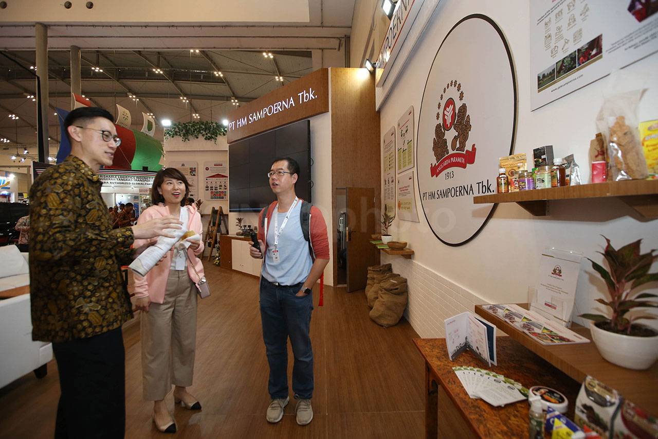 Presiden Jokowi dan...
