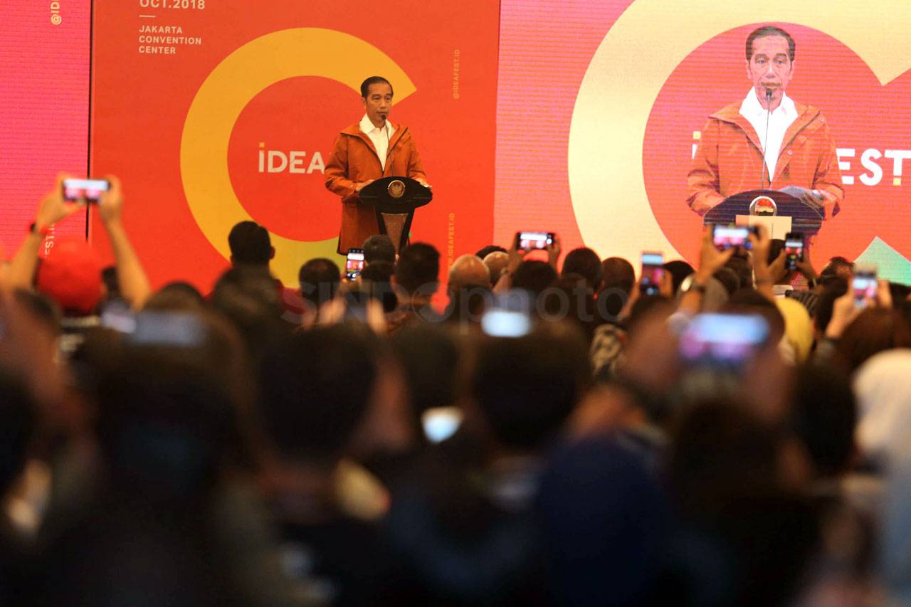 Presiden Jokowi Buka...