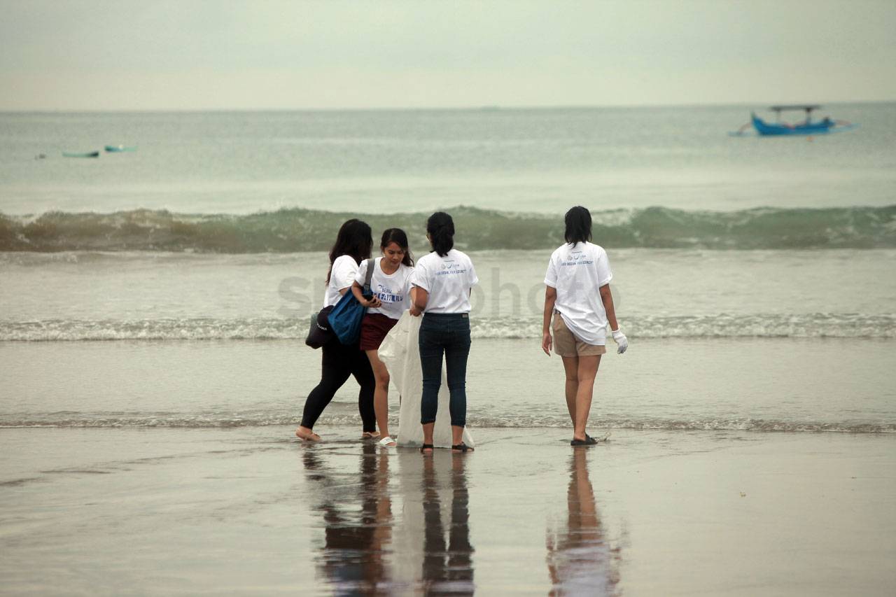 Gerakan Bersih Pantai...