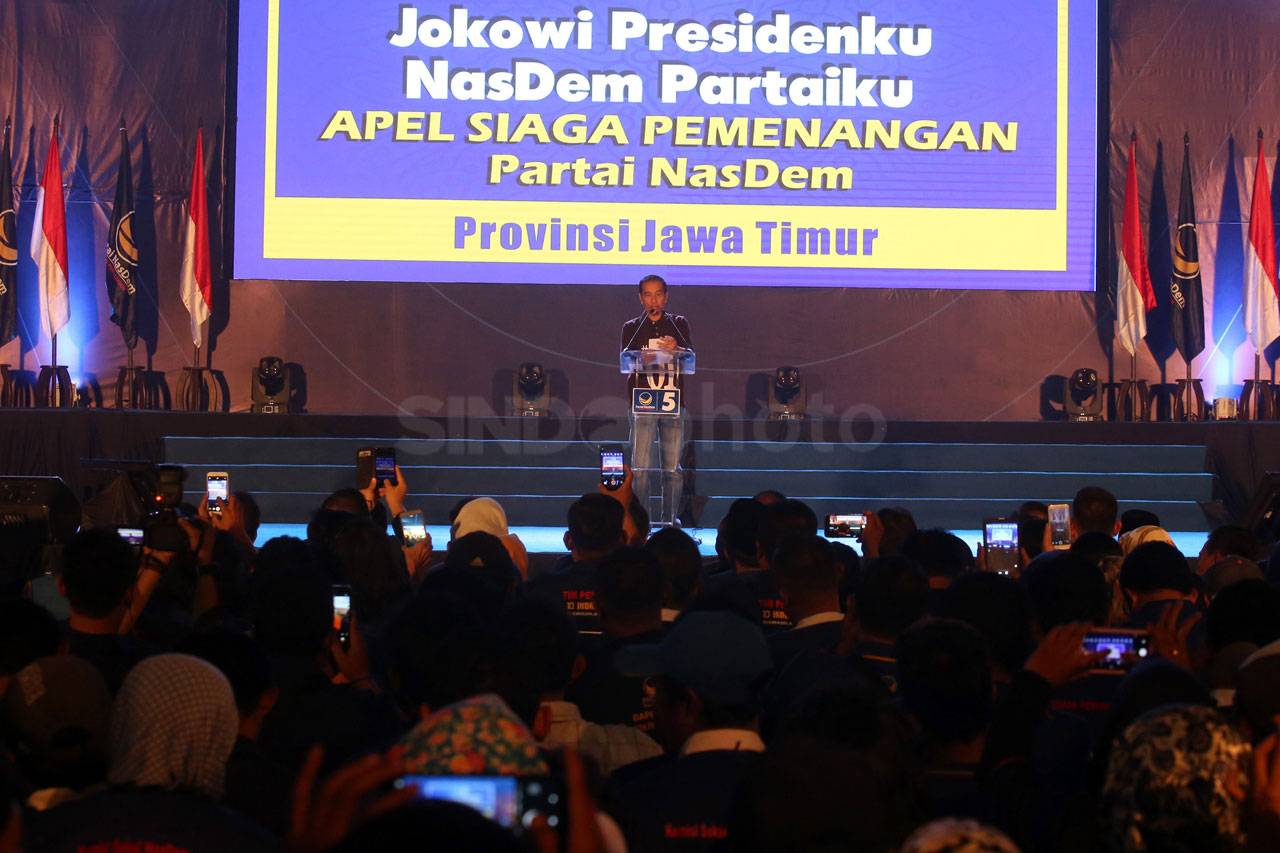 Presiden Jokowi Hadiri...