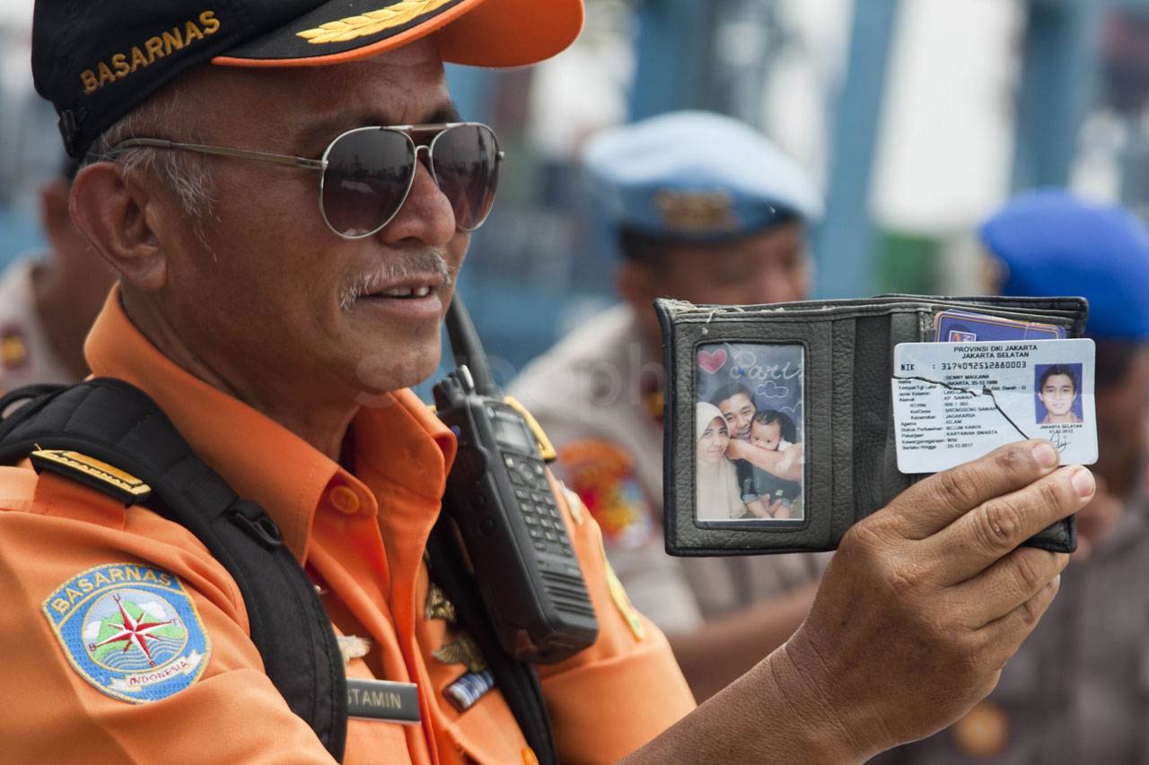 Petugas Gabungan Identifikasi...