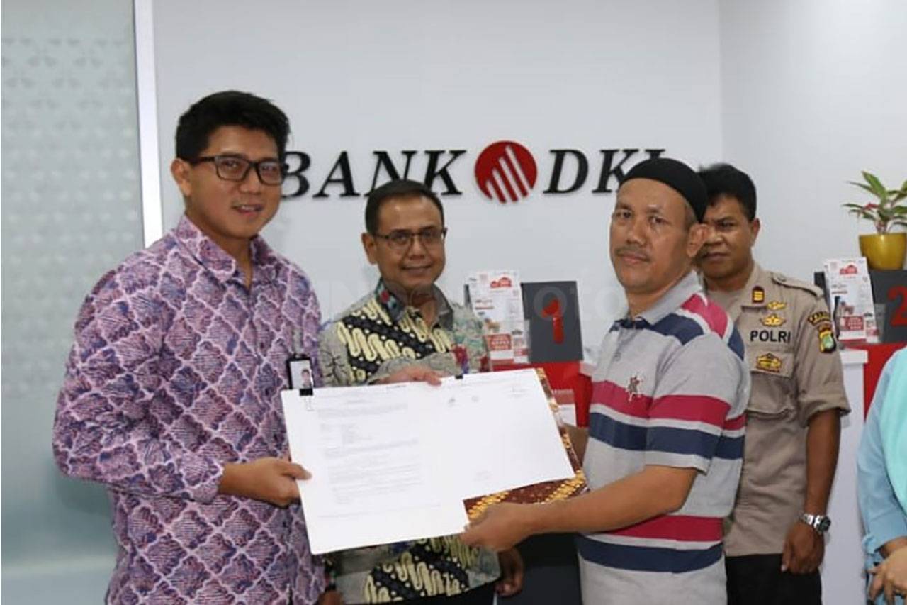 Bank DKI Buka Kantor...